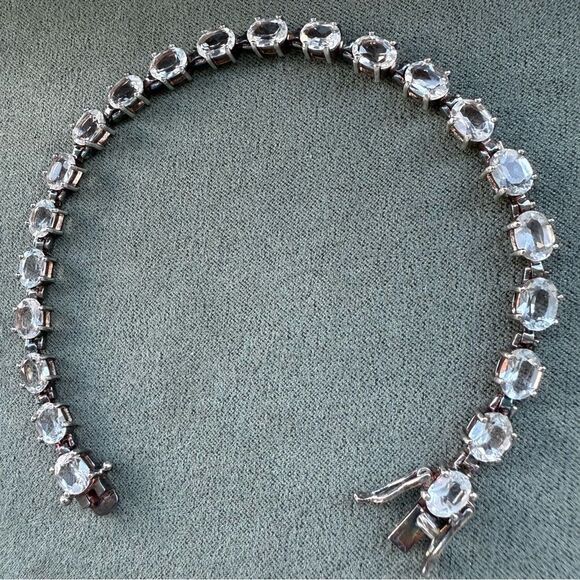 STERLING SILVER .925 TENNIS BRACELET WITH CLEAR STONES – 7.5” ✨ - Picture 5 of 16